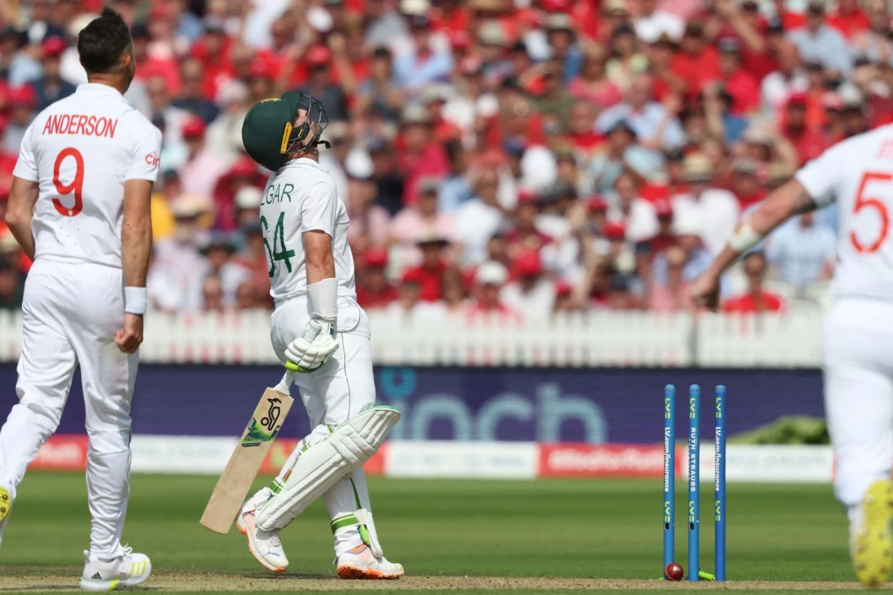 Which pace bowler has taken most test wickets after turning 40? | ENG vs SA Test Cricket Quiz | Sportz Point Quiz